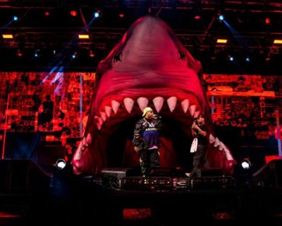 Tubarão Inflável para cenografia de palcos e shows