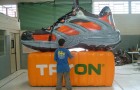 Mascote Inflável 3D Tênis Tryon Laranja - Foto 3