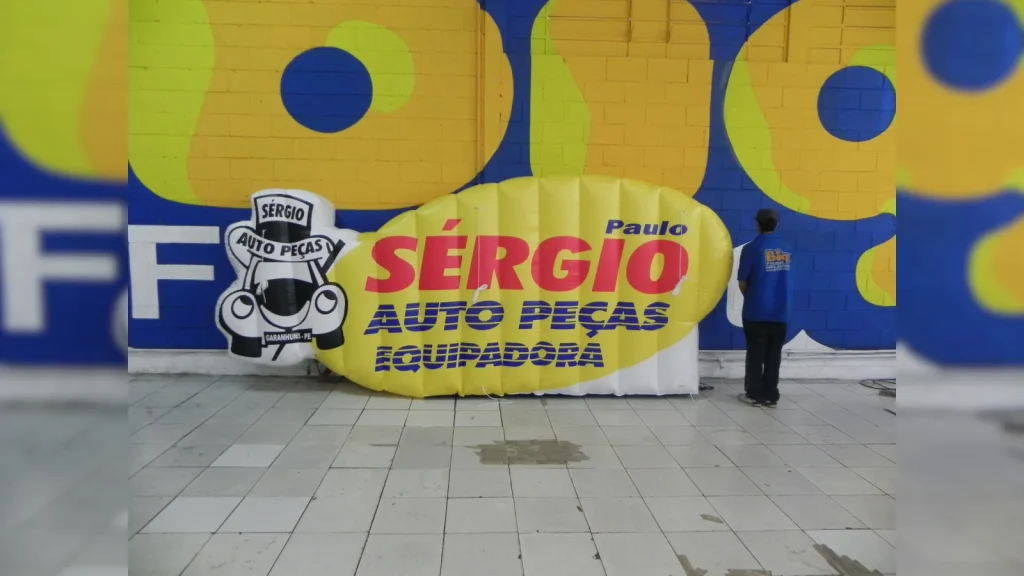 Como divulgar sua loja de autopeças com inflável personalizado?