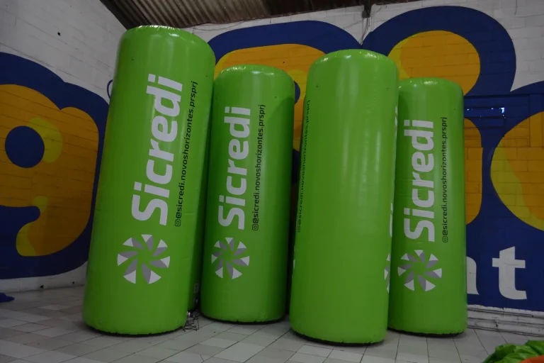 Totem inflável
