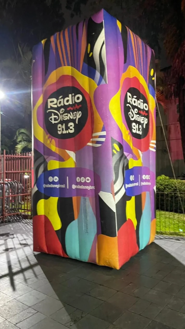 Totem inflável