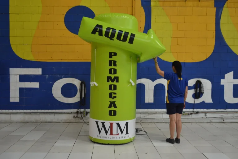 Totem inflável