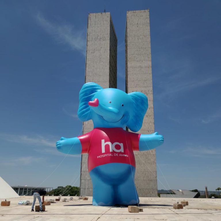 Boneco inflável
