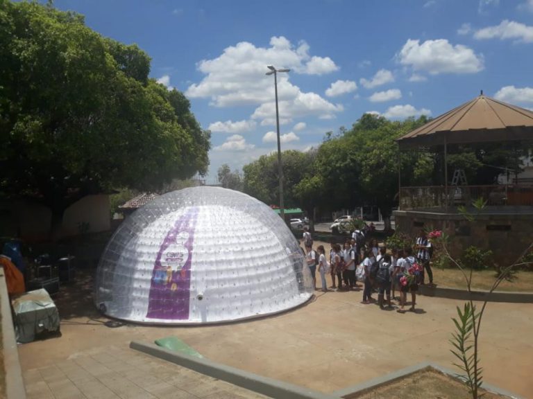 Planetário inflável